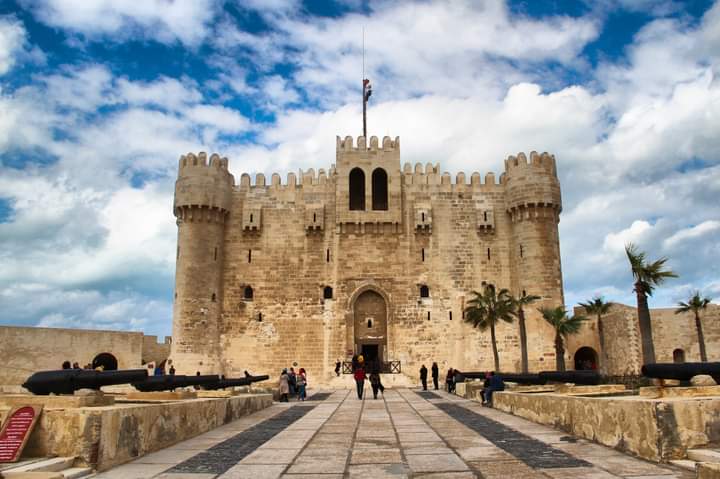 Qaitbay Citadel – Alexandria’s Historic Seaside Fortress