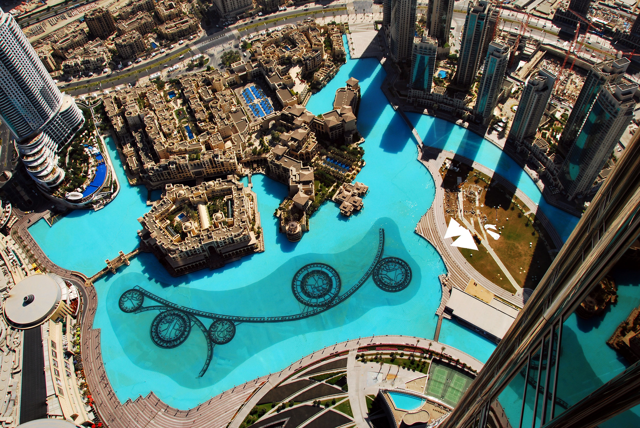 Dubai Fountain: A Mesmerizing Dance of Water, Light, and Music