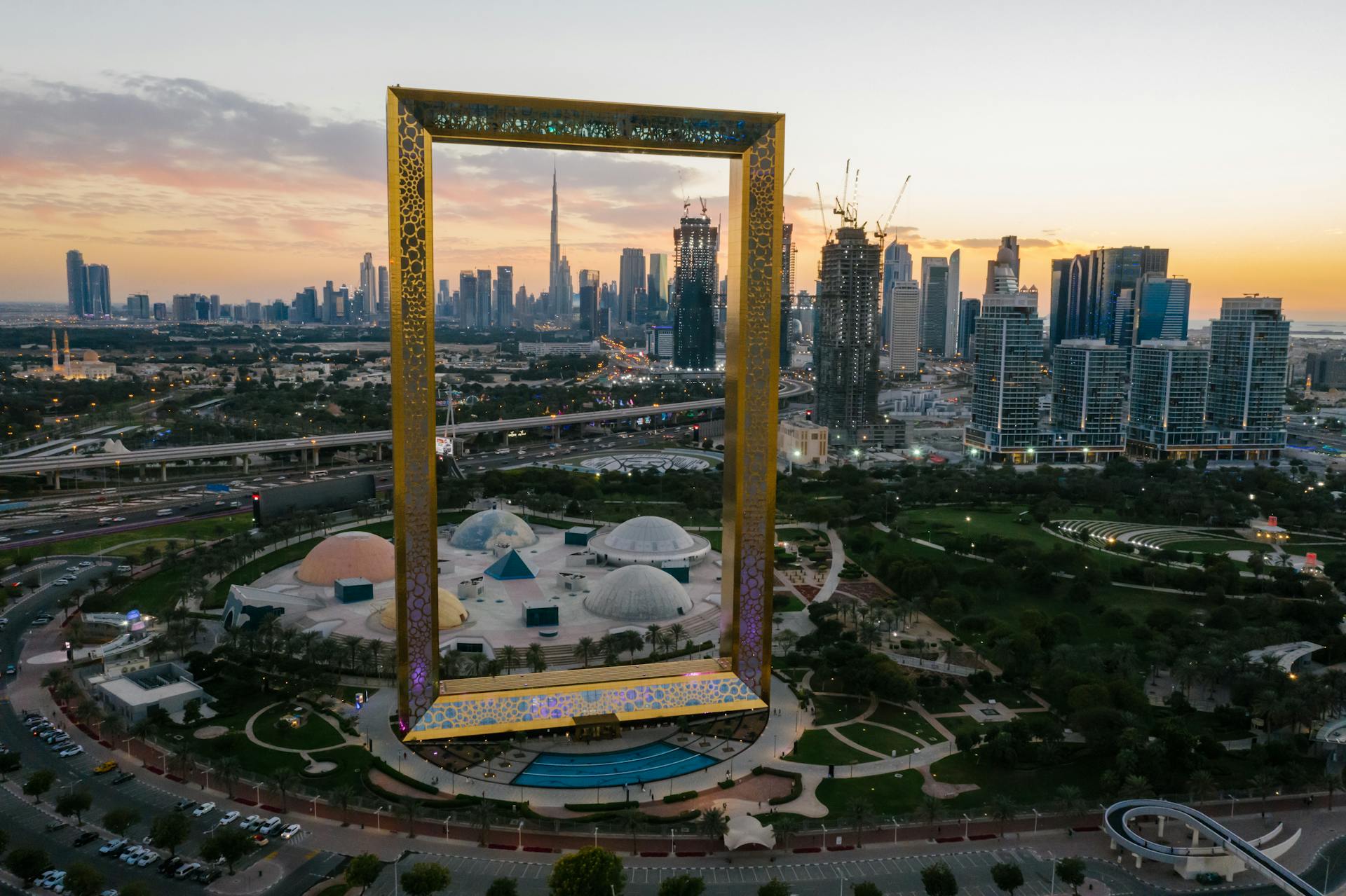 Dubai Frame: A Window to the Past and Future