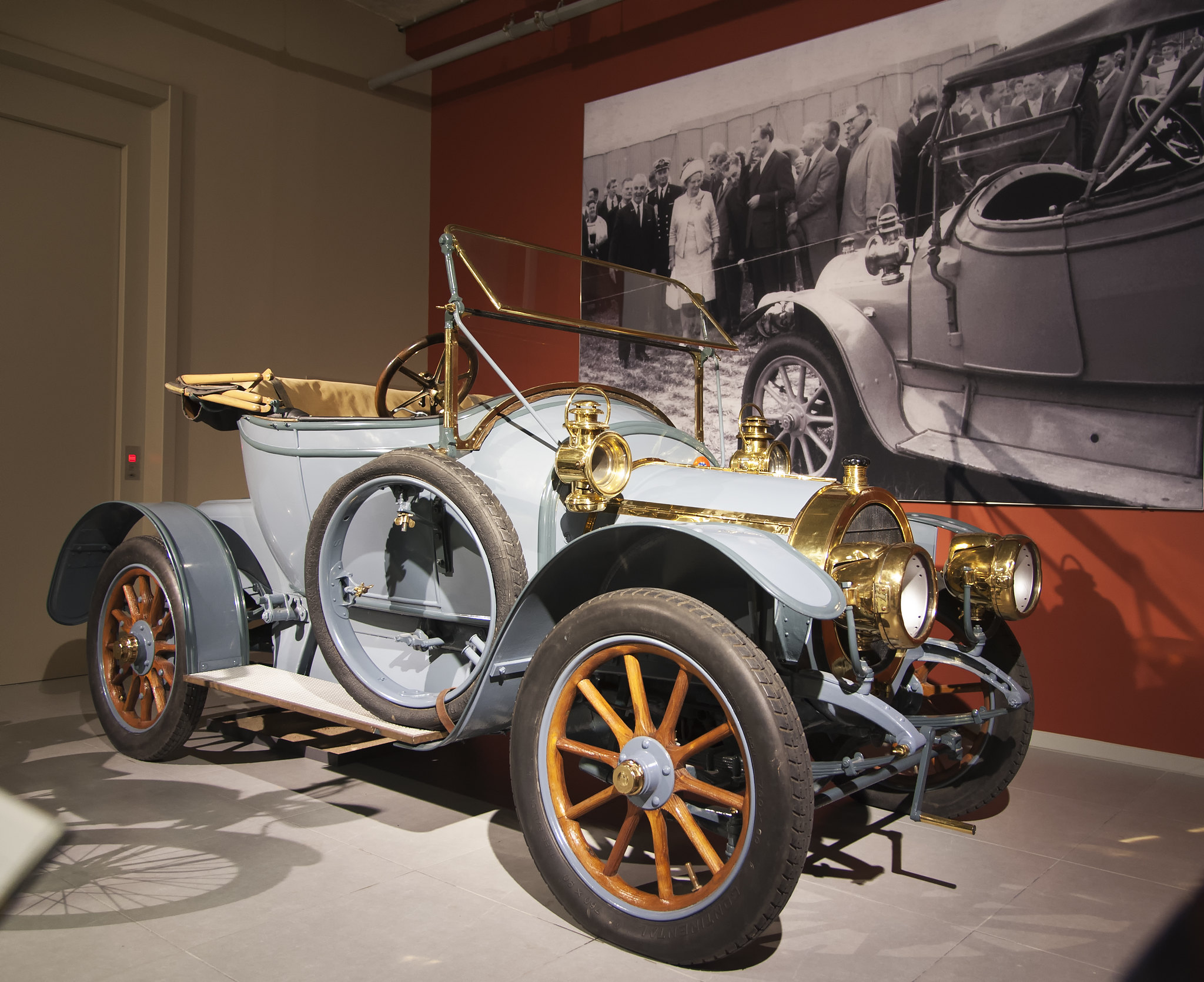 Louwman Museum: A Century on Wheels in Netherlands