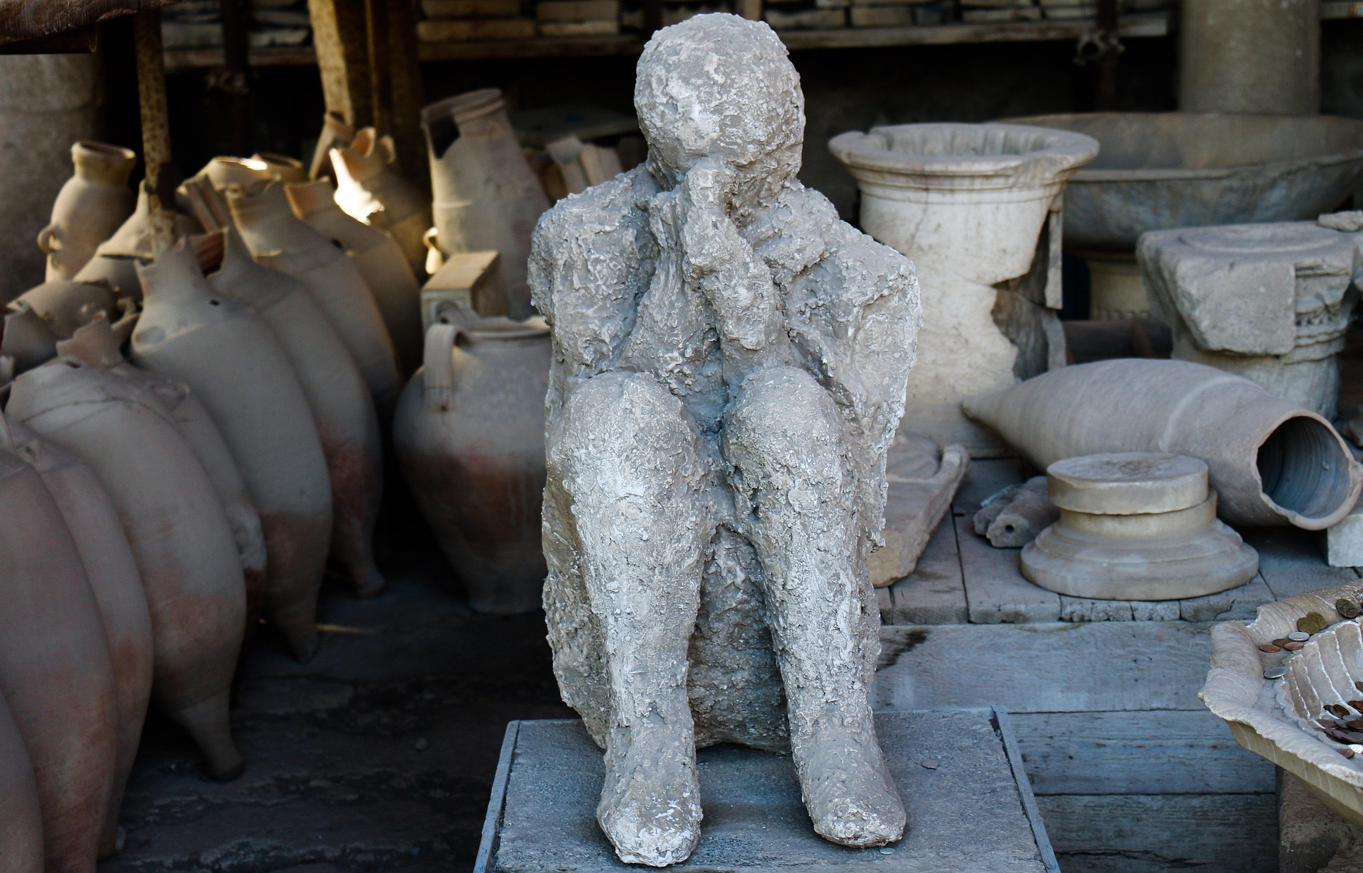 Exploring Pompeii: Exploring the Lost City in Italy