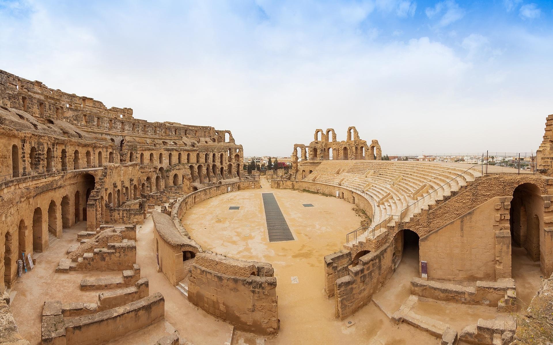 El Jem Amphitheatre: Echoes of Gladiators in Tunisia
