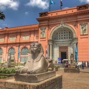 Giza Pyramids, Egyptian Museum & Shopping Private Tour