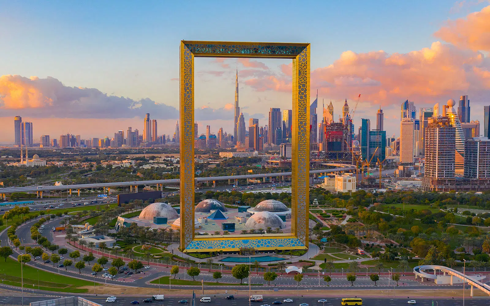 Dubai Frame Tour with Private Round Trip Transfers