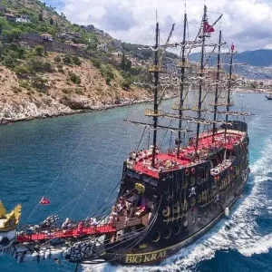 Big Kral Legend Boat Tour with Soft Drinks