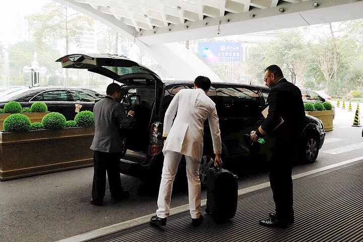 Abu Dhabi Airport to Dubai Hotels Transfer