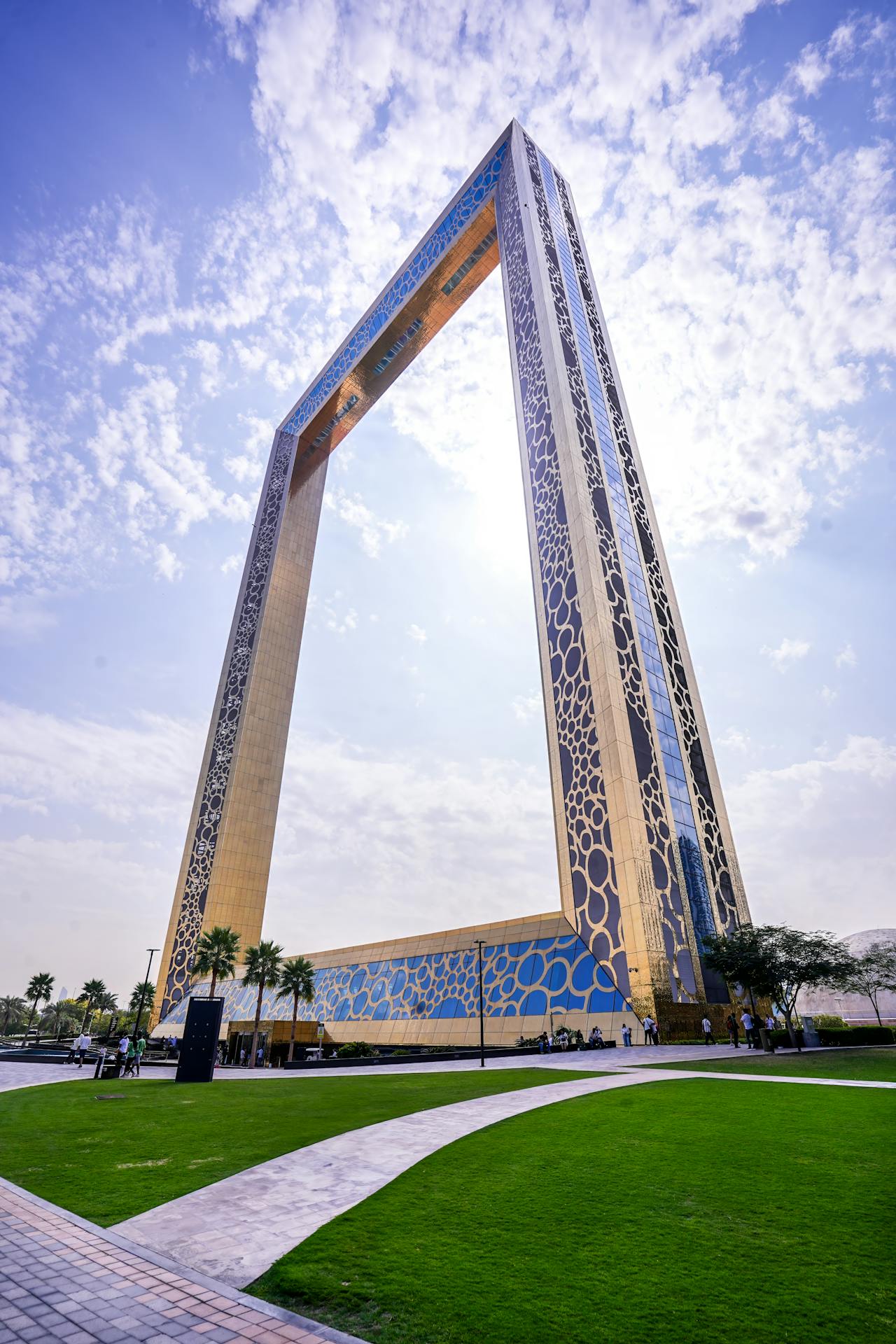Dubai Frame Tickets with Hotel Transfers