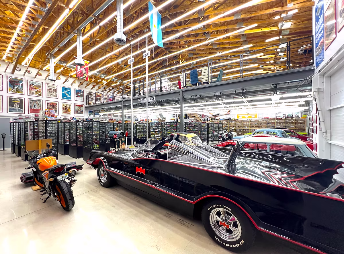 Goldvarg Collection Scale Model Car Museum