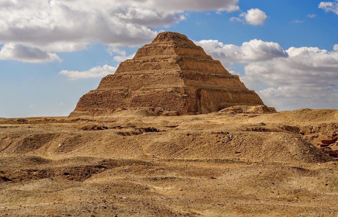 Saqqara & Giza Pyramids Tour with Camel and Lunch
