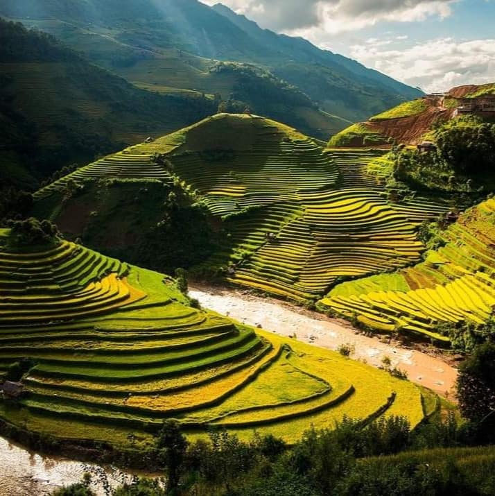 2 Days Sapa & Bac Ha Market Expedition Tour