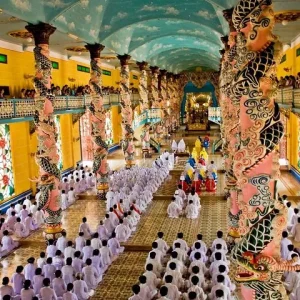 Private Cao Dai Holy See & Cu Chi Tunnels Adventure