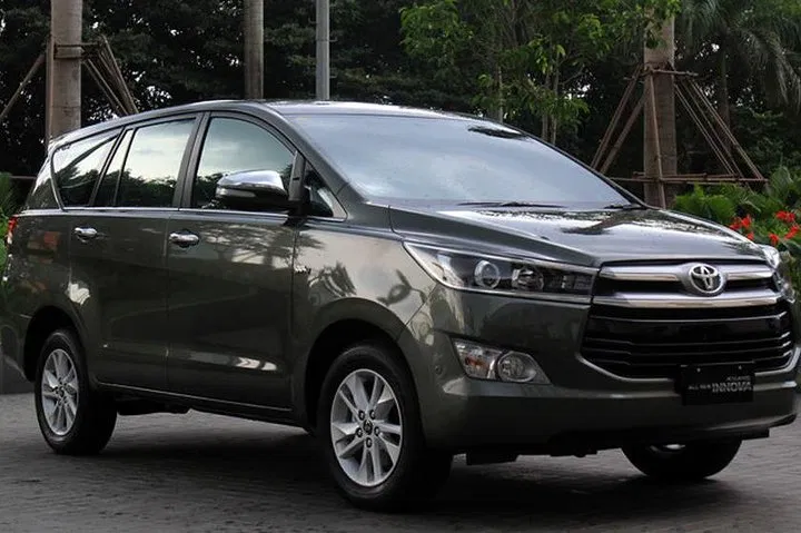 Private Car Transfer Between Noi Bai Airport and Hanoi Hotels