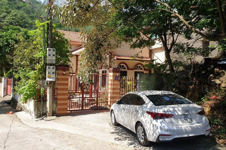 Private Car Transfer Between Noi Bai Airport and Hanoi Hotels