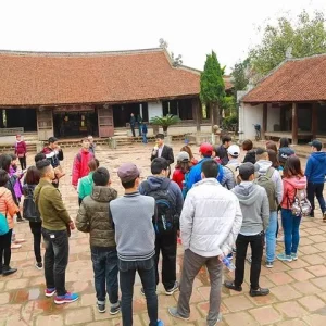 Private Duong Lam Ancient Village Day Tour
