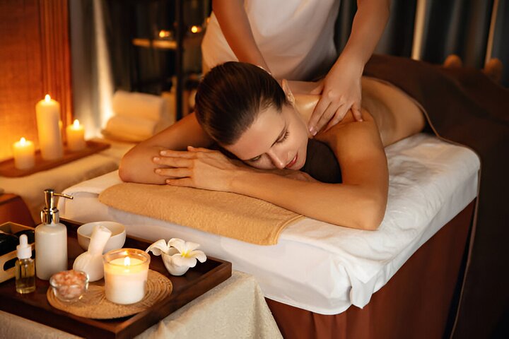 Fully Body Massage in Hurghada with Transfer