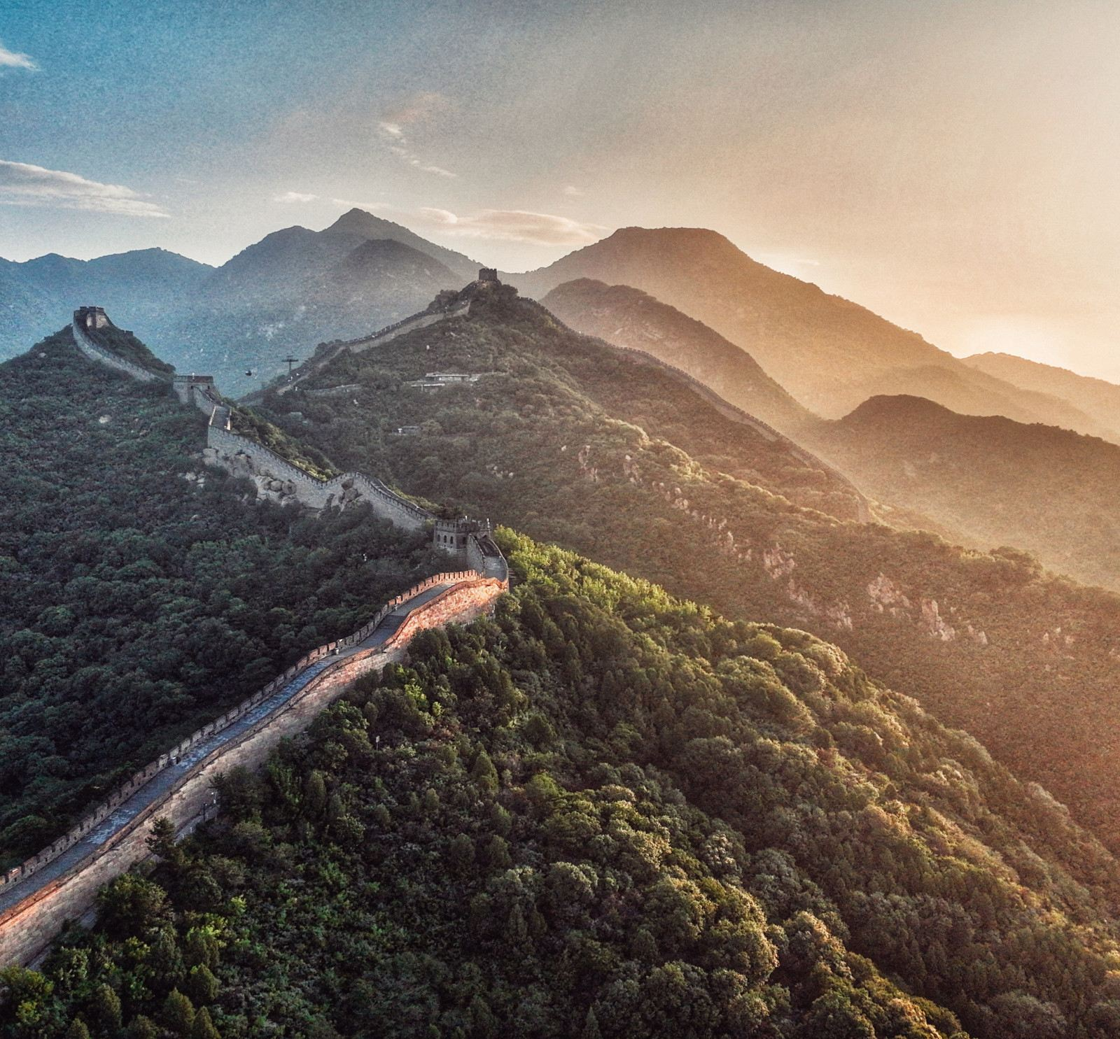 Beijing Badaling Great Wall One-Day Tour with Professional English-Guided Commentary