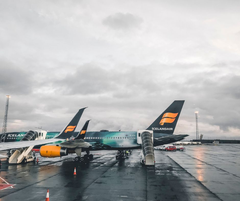 Keflavik Airport (KEF) ↔ Reykjavik: Private Airport Transfer