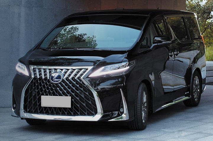 Airport Transfer: Narita Airport NRT to Tokyo City by Luxury Van