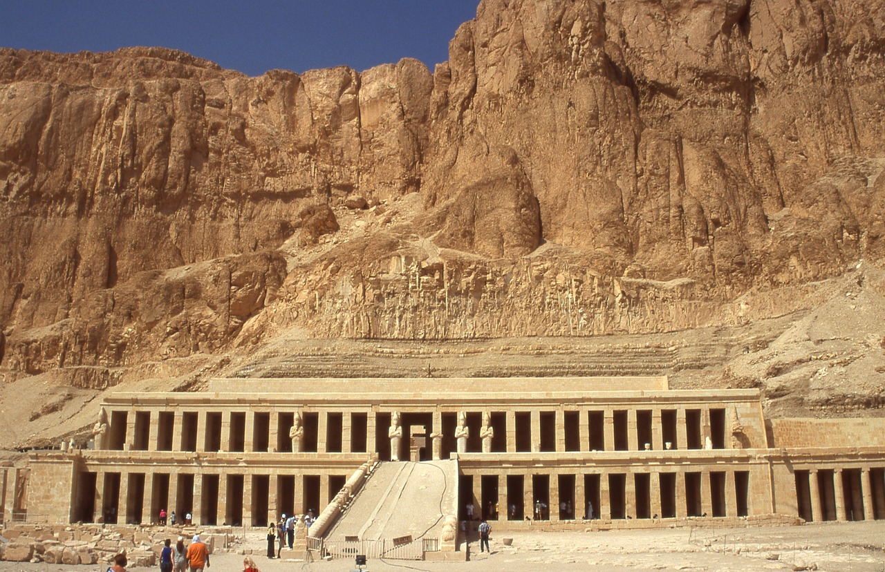 Discover Luxor West Bank – Full Day Attractions Tour
