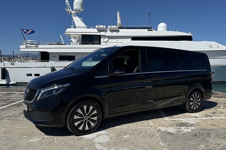 Airport Transfer: Stockholm to Airport ARN by Luxury Van