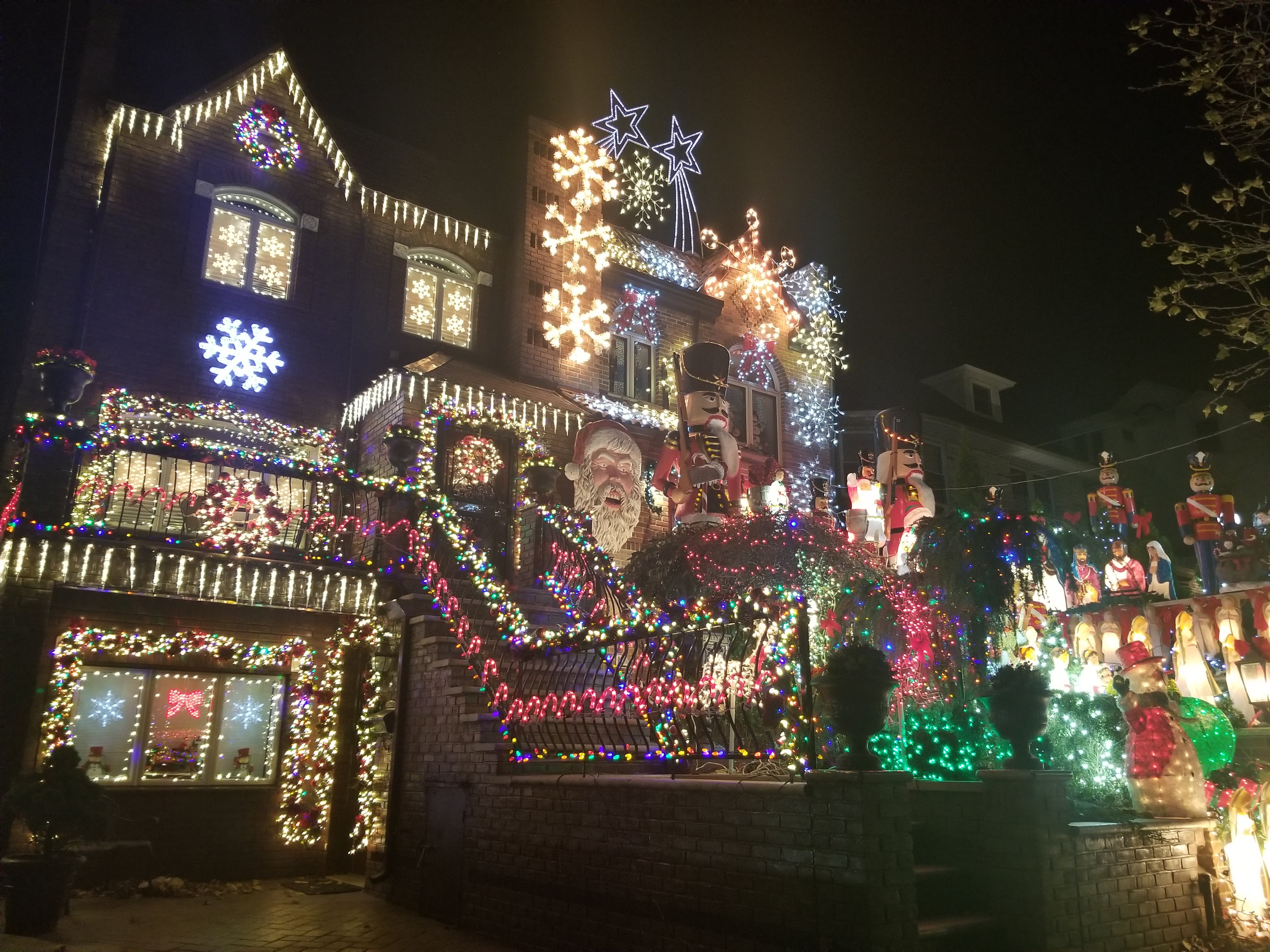 Brooklyn, Dyker Heights – Christmas Wonderland