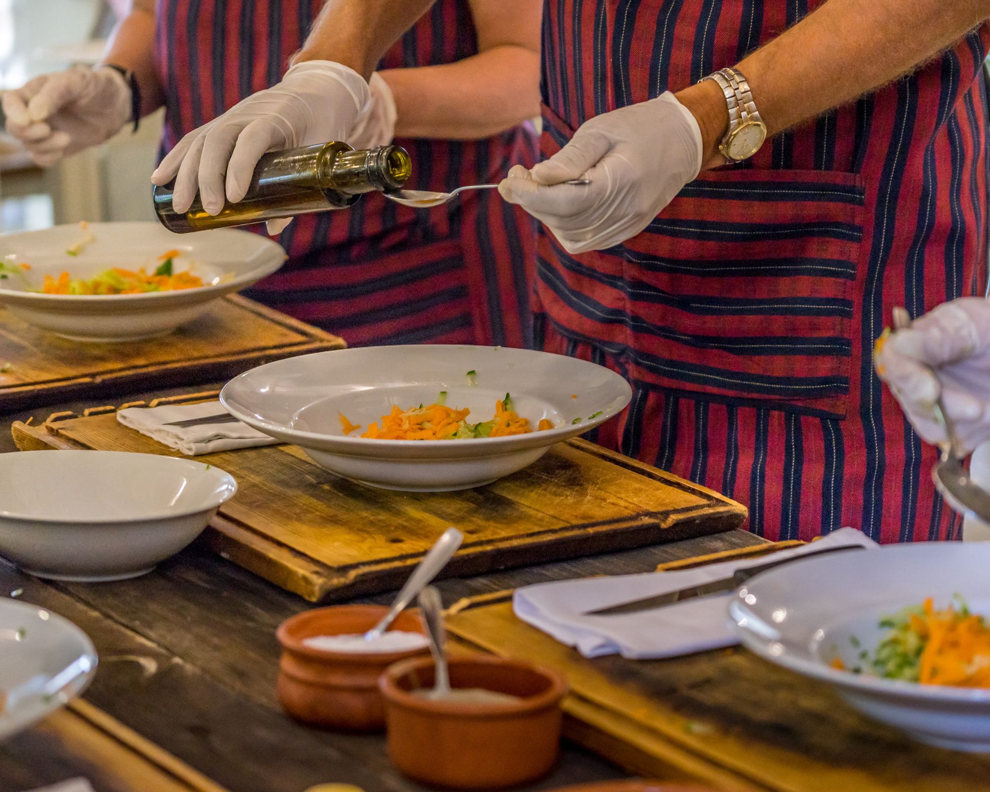 Italian Pasta Cooking Class with Lunch or Dinner and Wine Tasting in San Gimignano countryside