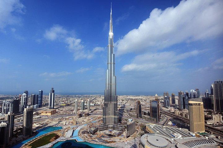 6 nights 7 days Dubai holiday package with 5 star hotel