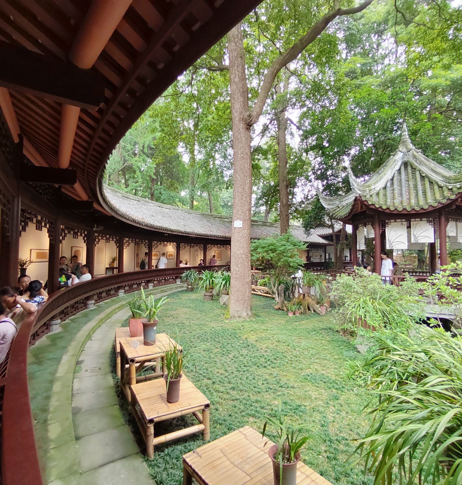 Chengdu Du Fu Thatched Cottage: one-Day Admission Ticket