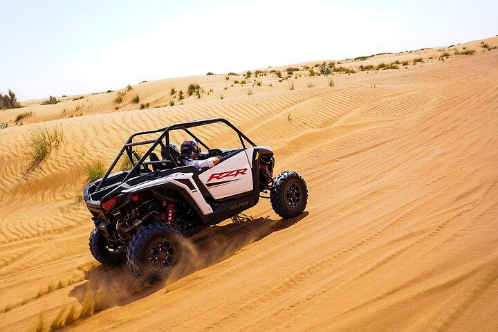 Dubai Red Dune Desert Safari, Buggy Ride & BBQ Buffet Dinner