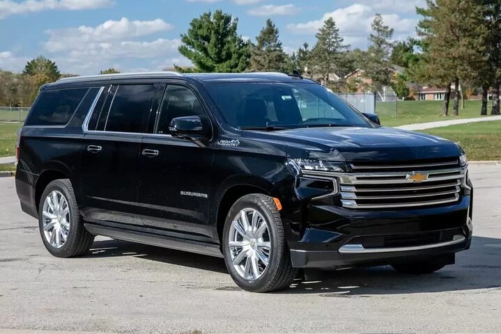 Arrival Transfer: Pearson Airport YYZ to Toronto by Luxury SUV