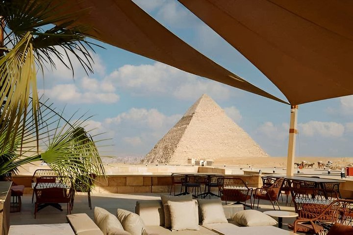 Khufu Restaurant & Giza Pyramids Tour – Pyramid Dining Experience