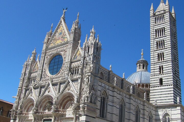 Siena Scavenger Hunt and Highlights Self Guided Audio Tour