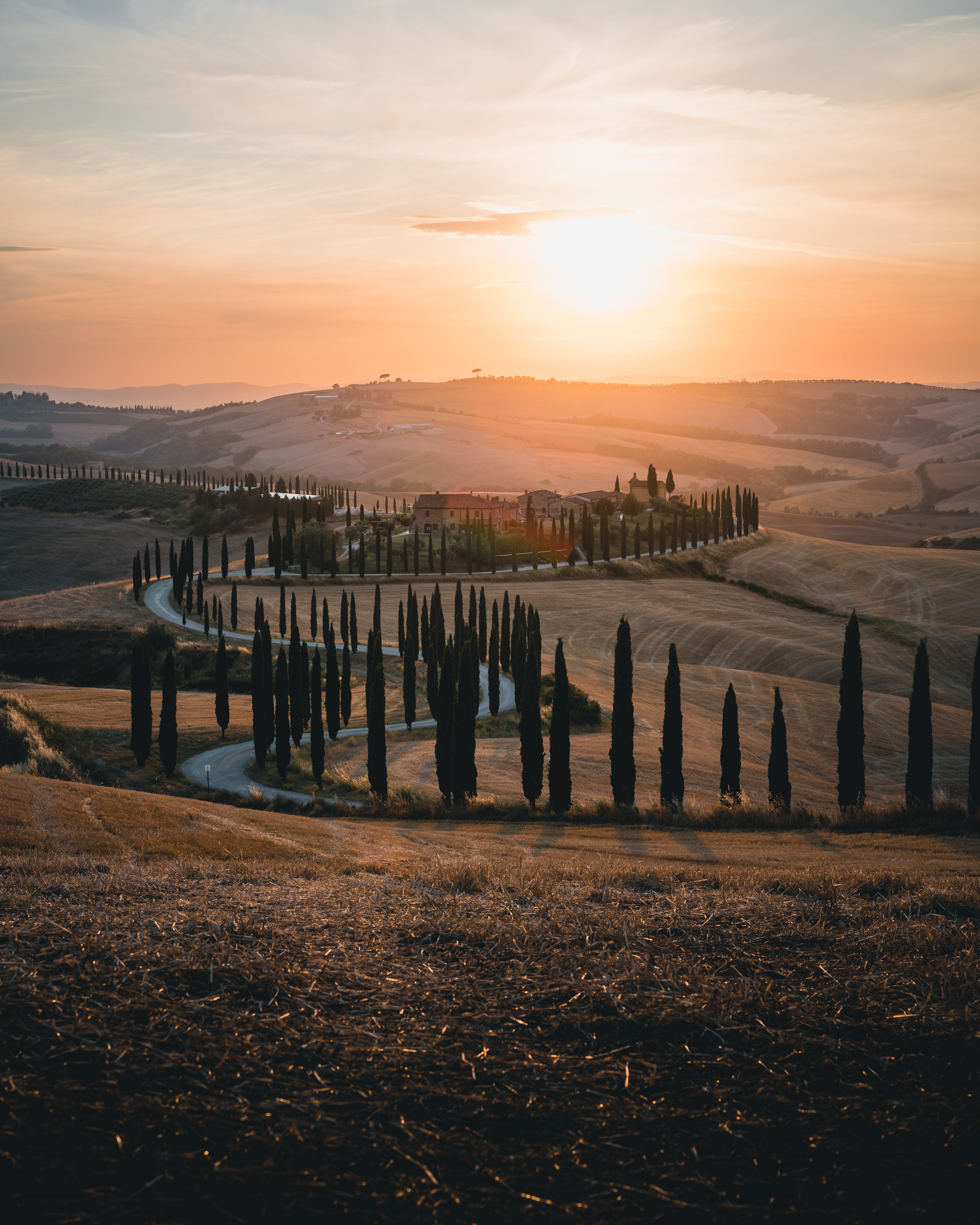 Private Tour: Val d’Orcia in Style, with Winery Lunch & Scenic Views