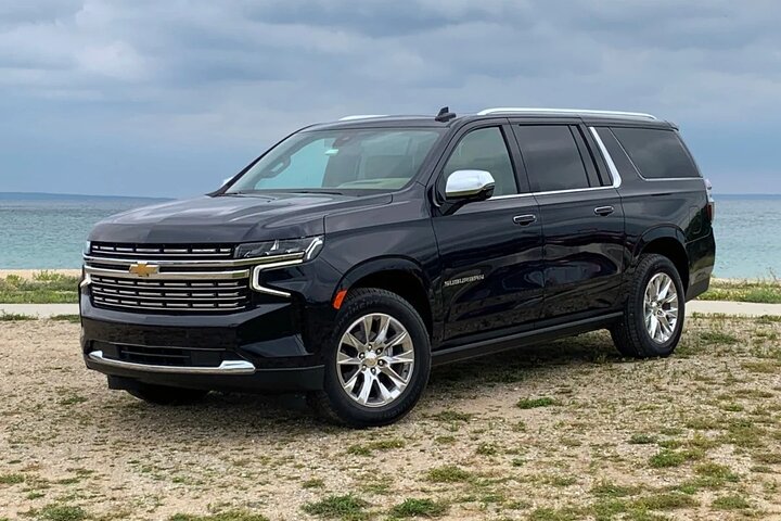 Arrival Transfer: Mexico Airport NLU to Mexico by Luxury SUV