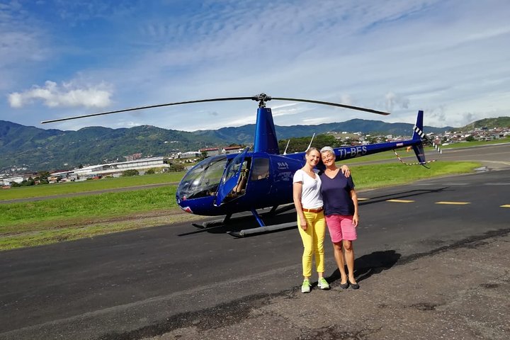 Private Helicopter Tour Over Poas Volcano 1 Hour Flight