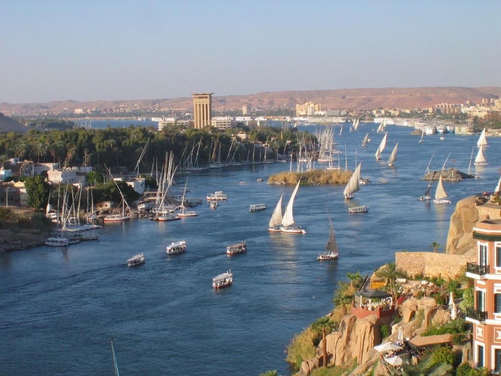 4-day Nile Cruise between Aswan and Luxor from Cairo