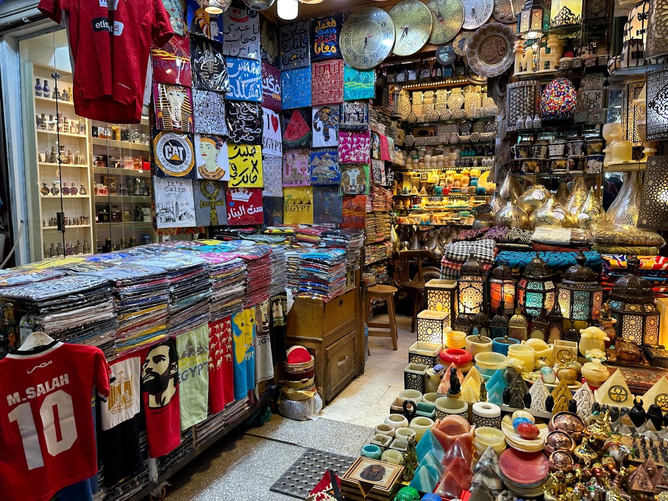 Shore Excursions: Giza Plateau – The Pyramids, Sphinx & Shopping tour