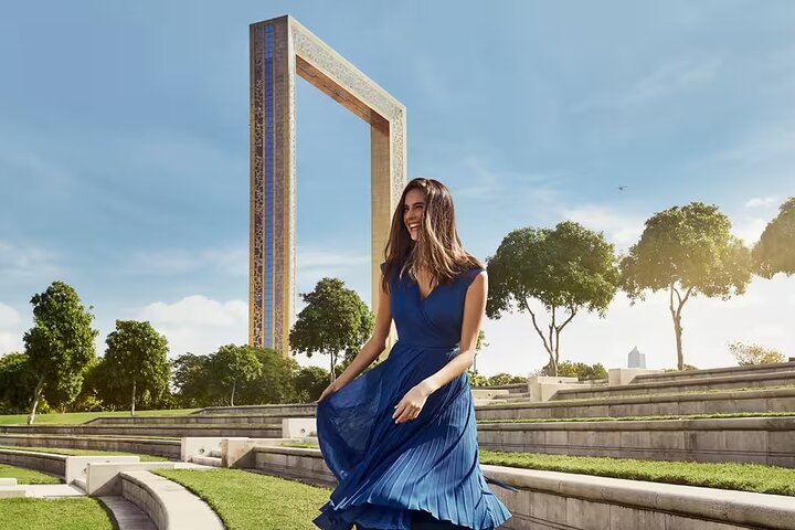 Dubai Combo: Burj Khalifa at the Top + Dubai Frame Tickets