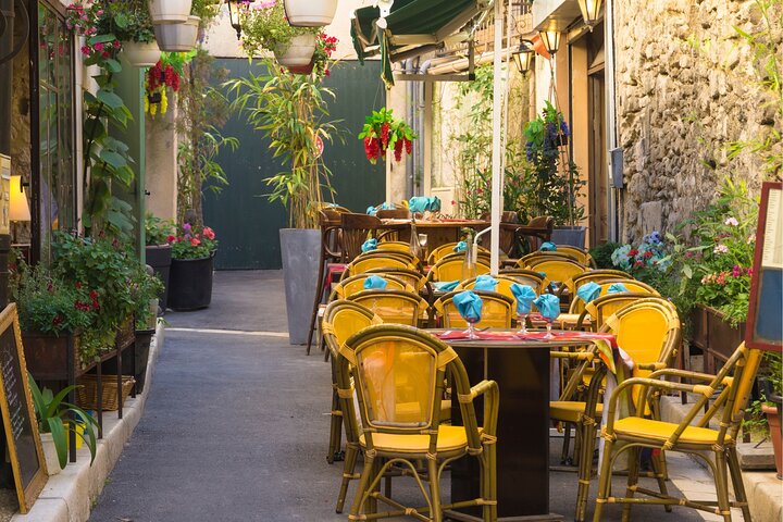 Aix-en-Provence Highlights Scavenger Hunt Self Guided Audio Tour