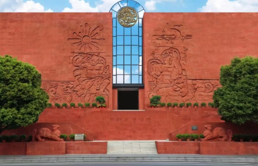 Museum of the Mausoleum of the Nanyue King: Private Tour with English Guide. A perfect blend of in-depth commentary and exploration.