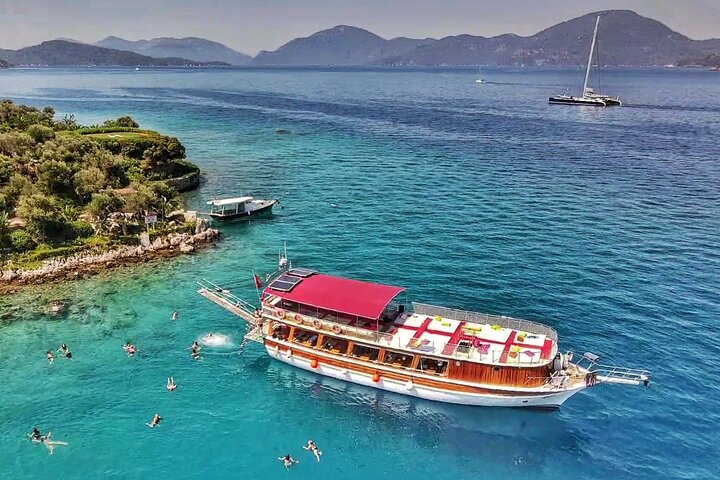 Marmaris Cleopatra Island & Gökova Bays Boat Tour with Lunch