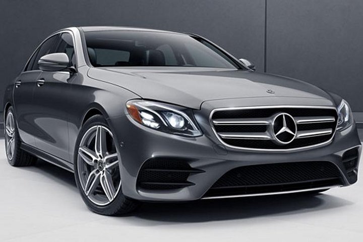 Departure Private Transfers from Krakow City to Krakow Airport KRK