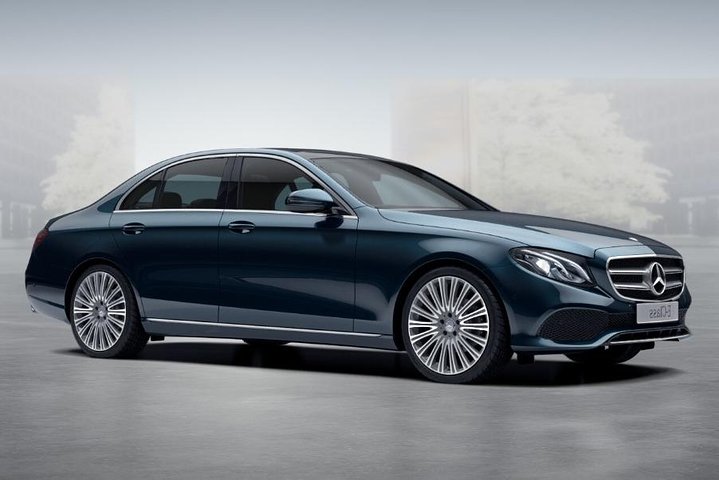 Departure Transfer: Liverpool to Airport LPL by Business Car