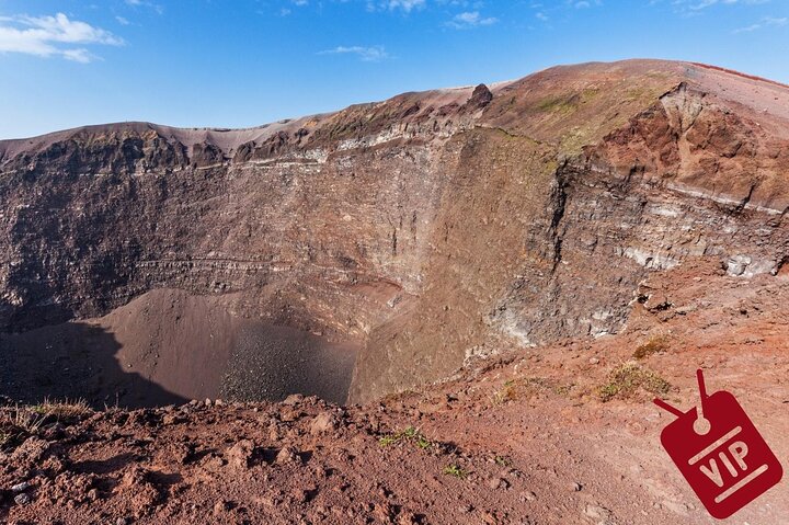 Discovering the Vesuvius – VIP tour / Small group