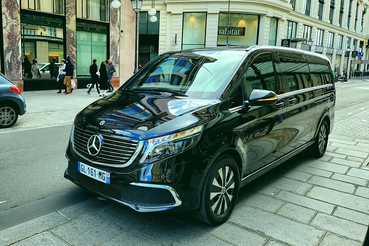 Paris Airport Transfer: Paris to Paris Airport CDG by Luxury Van