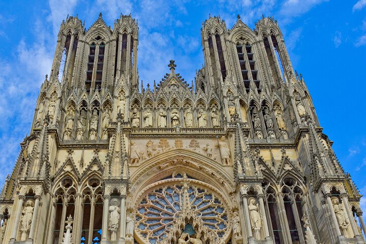 Reims Scavenger Hunt and Highlights Self Guided Audio Tour