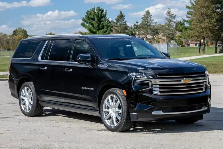 Kuwait Airport KWI Private Transfer to Kuwait City in Luxury SUV