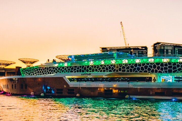 Dubai Lotus Mega Yacht Dinner Cruise