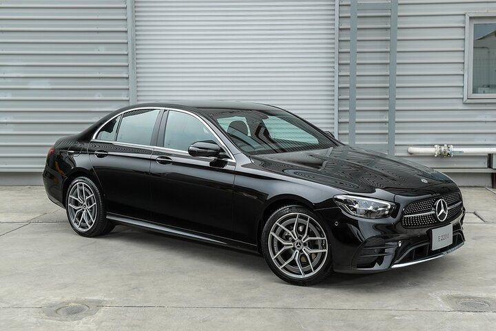 Airport Transfer: Buenos Aires to Airport EZE by Business Car