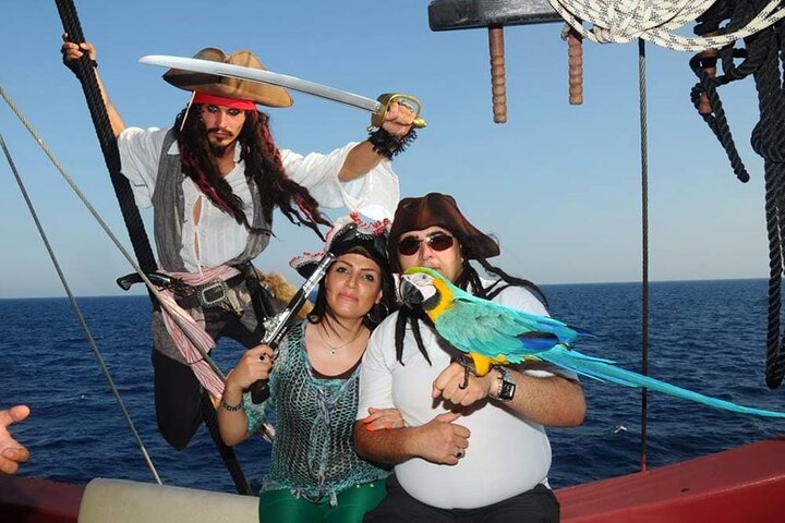 Alanya Grand Pirate Boat Tour with Lunch, Soft Drinks & Transfer